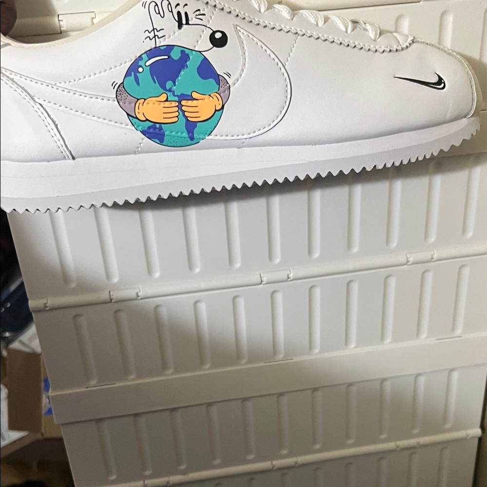 NWT Nike Cortez 2019 earth day with Green and Blue Graphics 🔥🔥🔥 - Picture 4 of 5